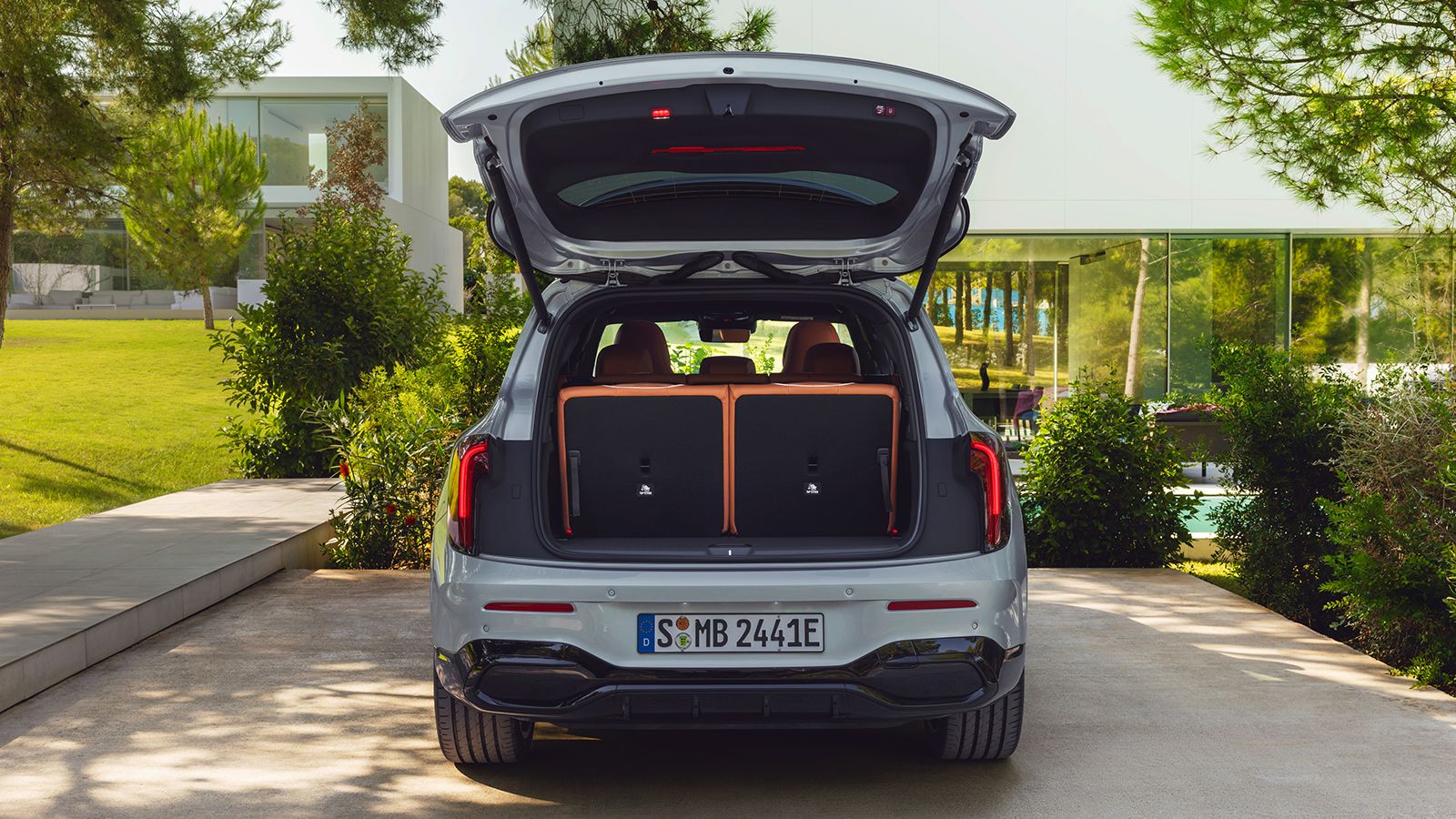 Επίσημη πρεμιέρα για τη νέα Mercedes GLB 